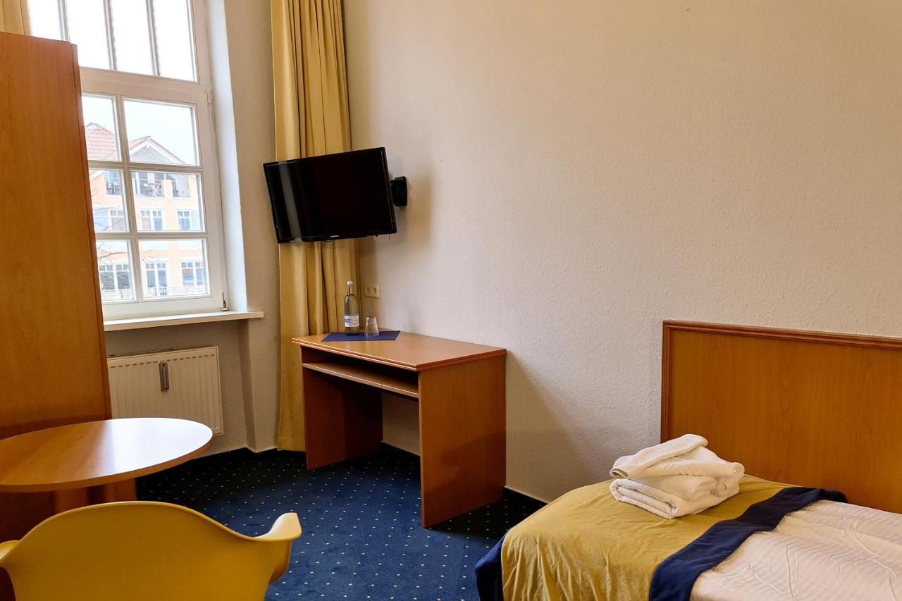 Hotel Zur Traube Ostseebad Kühlungsborn Buitenkant foto